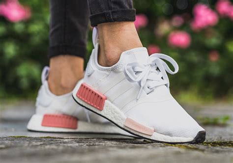 adidas schuhe damen nmd r1 sale|adidas nmd r1 sneakers women's.